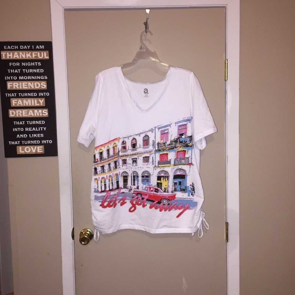 White "Let's Get Away" t-shirt 18/20 plus size